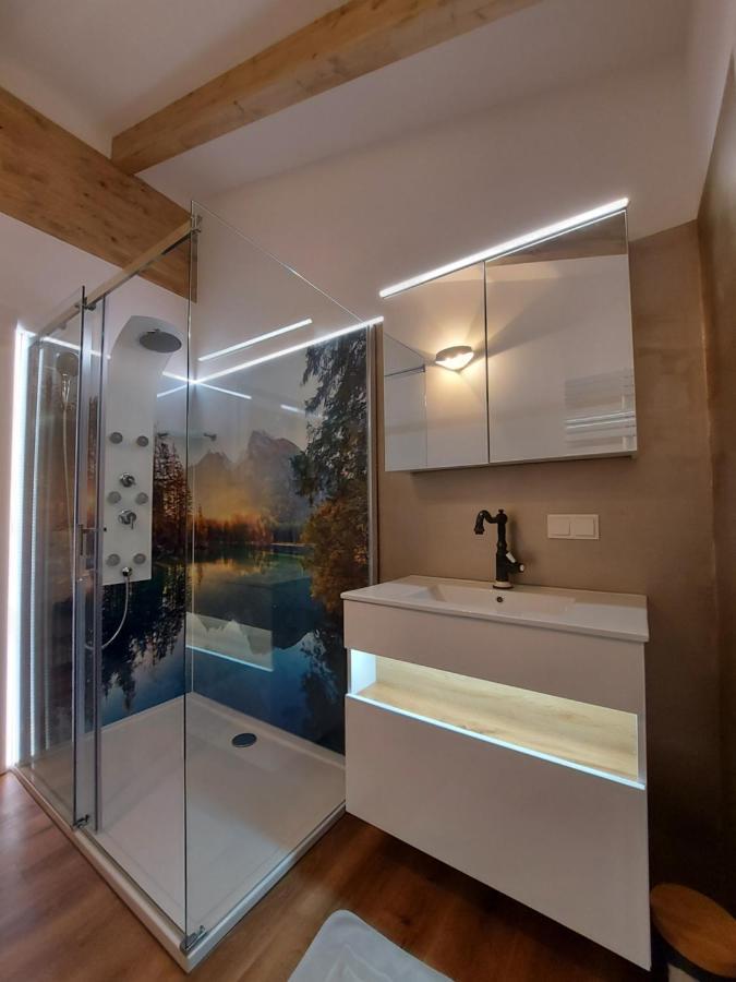 شقة Auszeit Steiraland Penthouse 9 Mit Grossen Balkon Und Parkplatz لوبن المظهر الخارجي الصورة