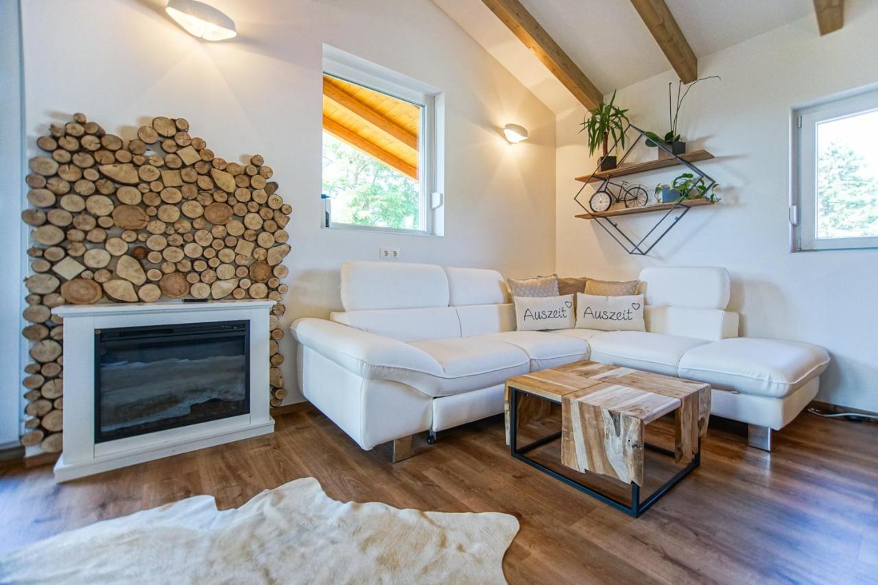 شقة Auszeit Steiraland Penthouse 9 Mit Grossen Balkon Und Parkplatz لوبن المظهر الخارجي الصورة